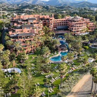 Venta de apartamento en planta media en Estepona
