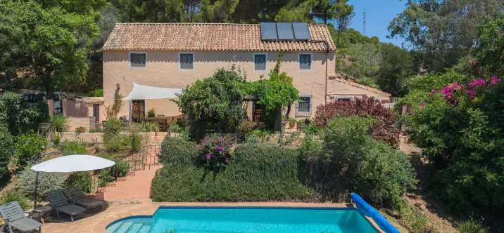 Venta de villa independiente en Estepona 1