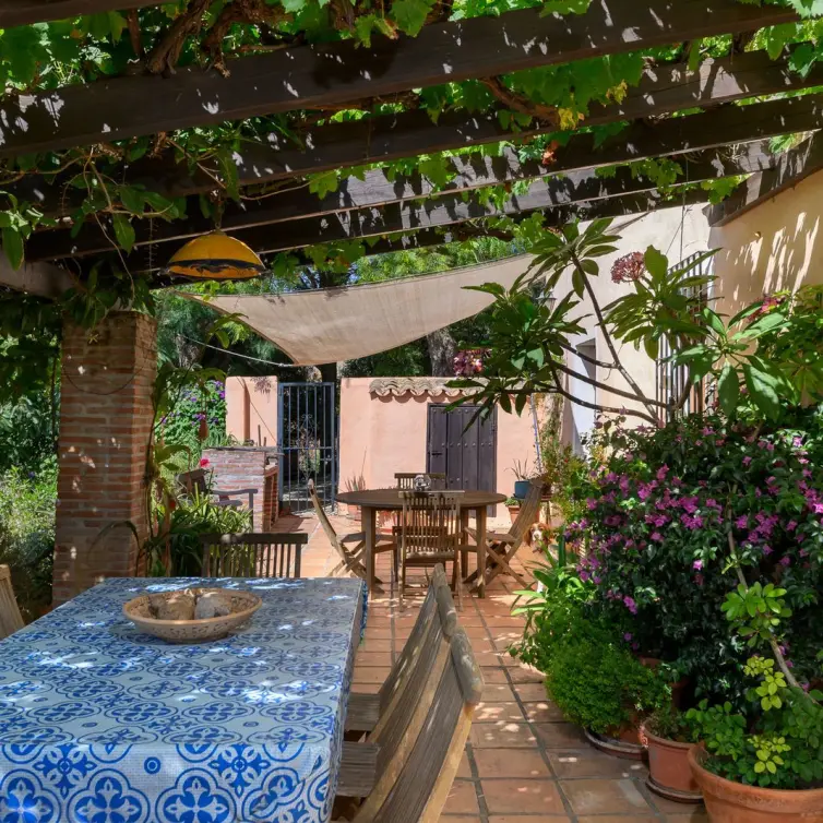 Продажа  отдельно стоящей виллы в Estepona