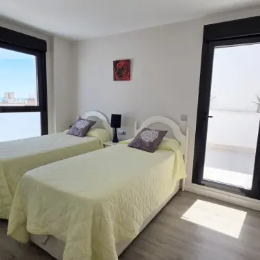 Venta de apartamento en planta media en Málaga Centro