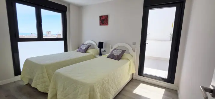 Venta de apartamento en planta media en Málaga Centro 2