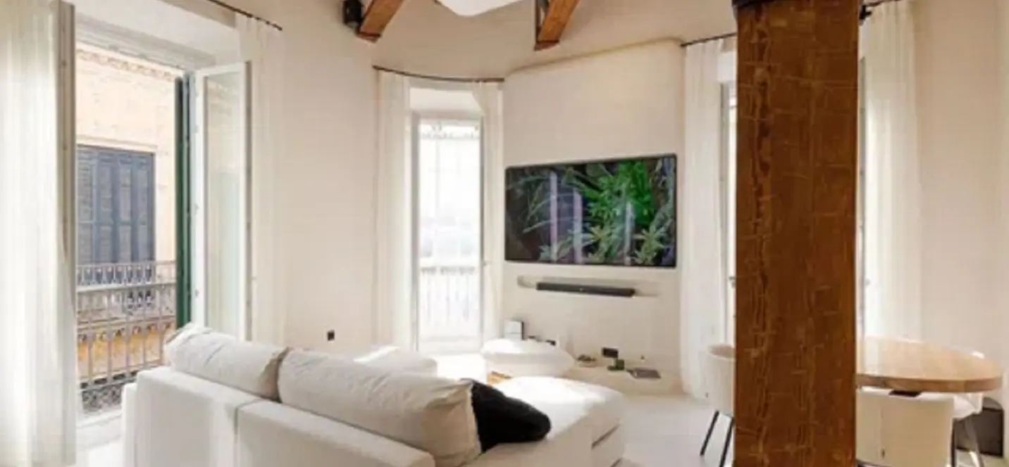 Venta de apartamento en planta media en Málaga Centro 1
