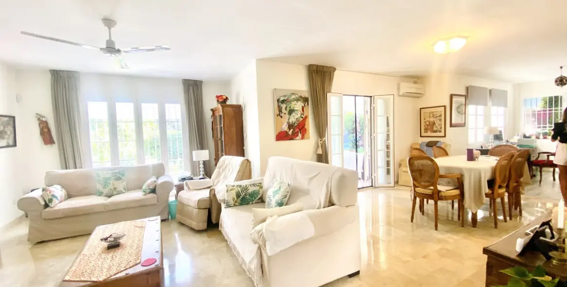 Venta de villa independiente en Benamara 8