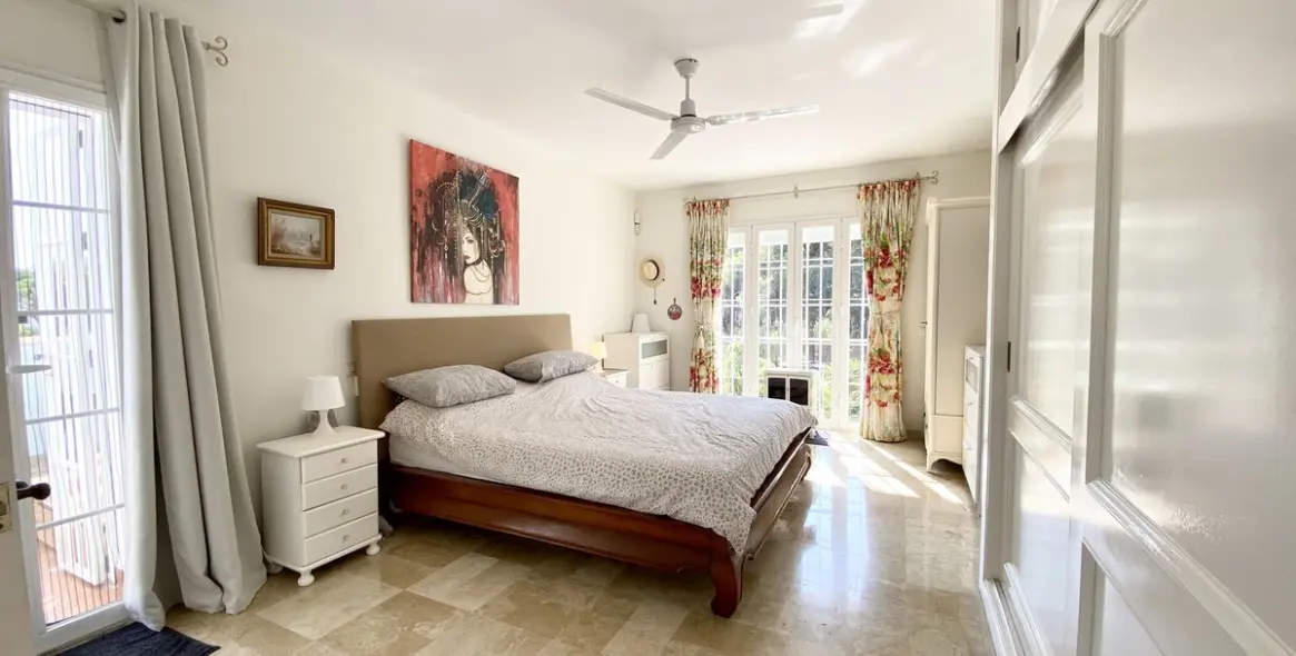 Venta de villa independiente en Benamara 18