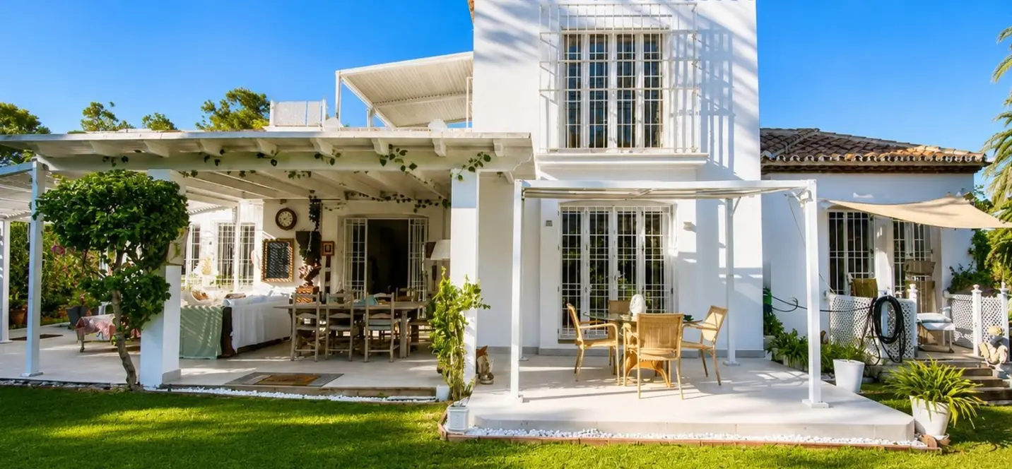 Sale of detached villa in Benamara 1