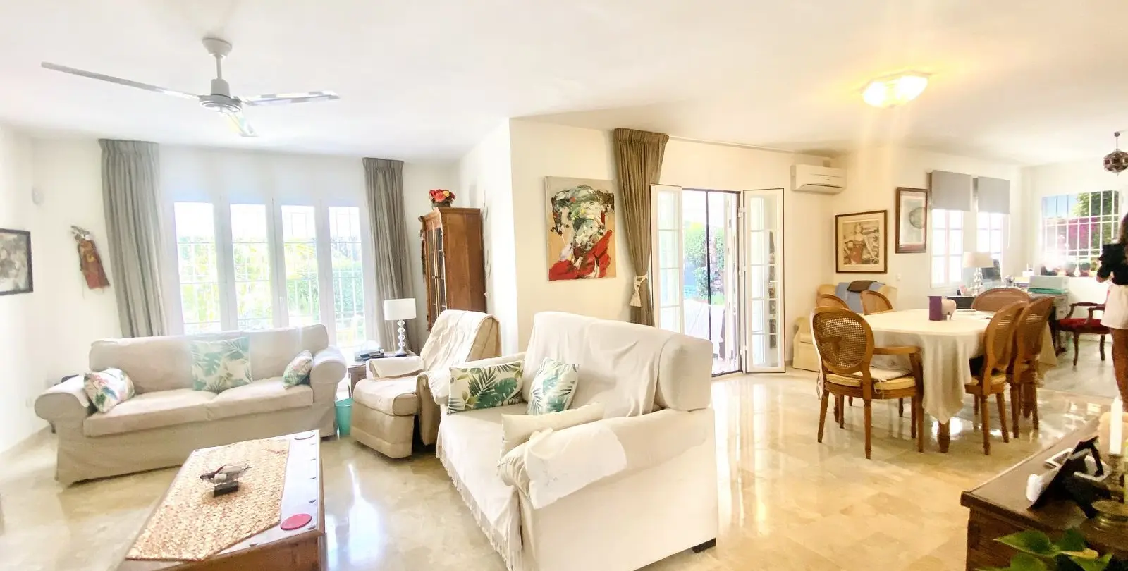 Sale of detached villa in Benamara 8