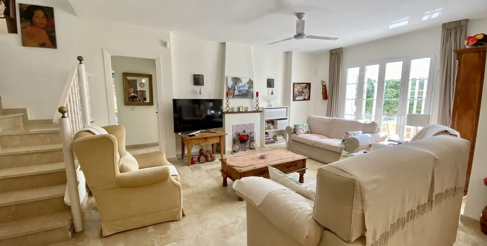 Sale of detached villa in Benamara 12