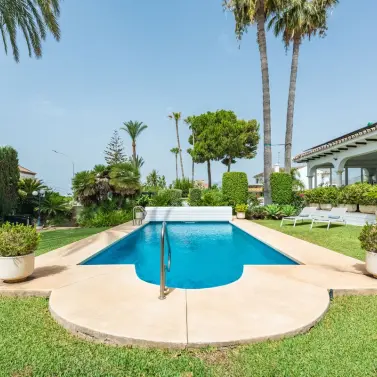 Venta de villa independiente en San Pedro de Alcántara