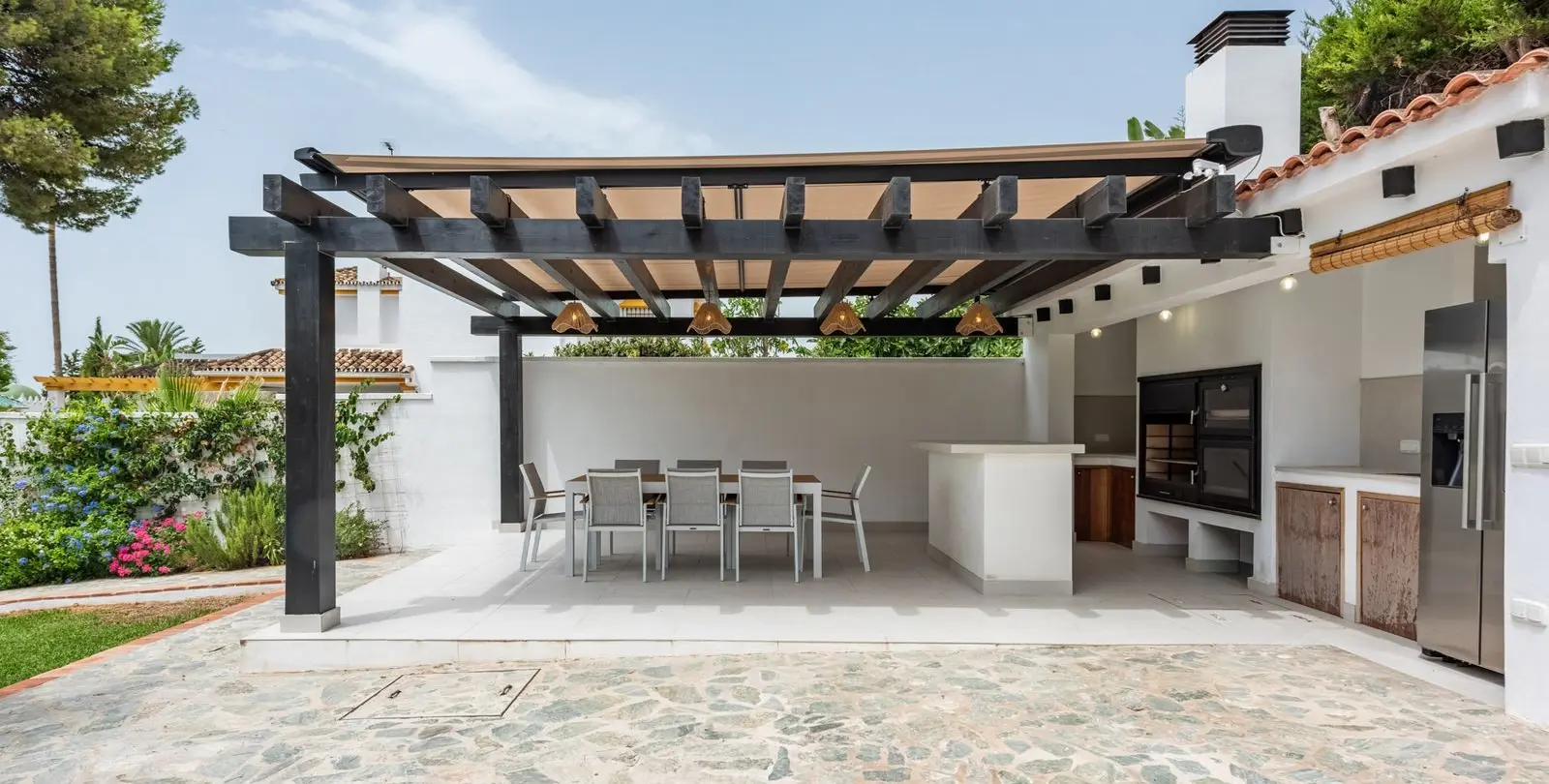 Продажа  отдельно стоящей виллы в San Pedro de Alcántara 11