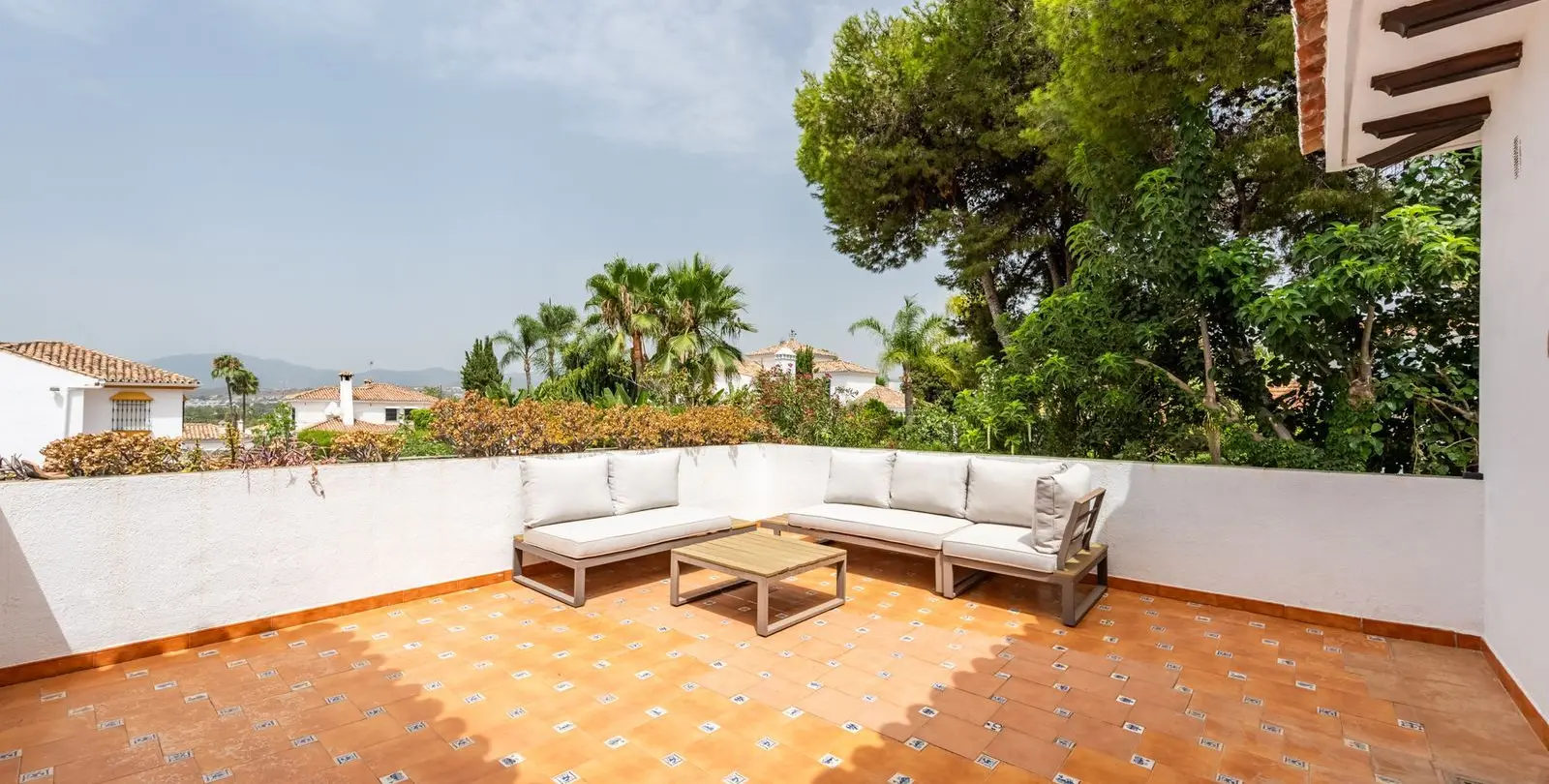 Продажа  отдельно стоящей виллы в San Pedro de Alcántara 30