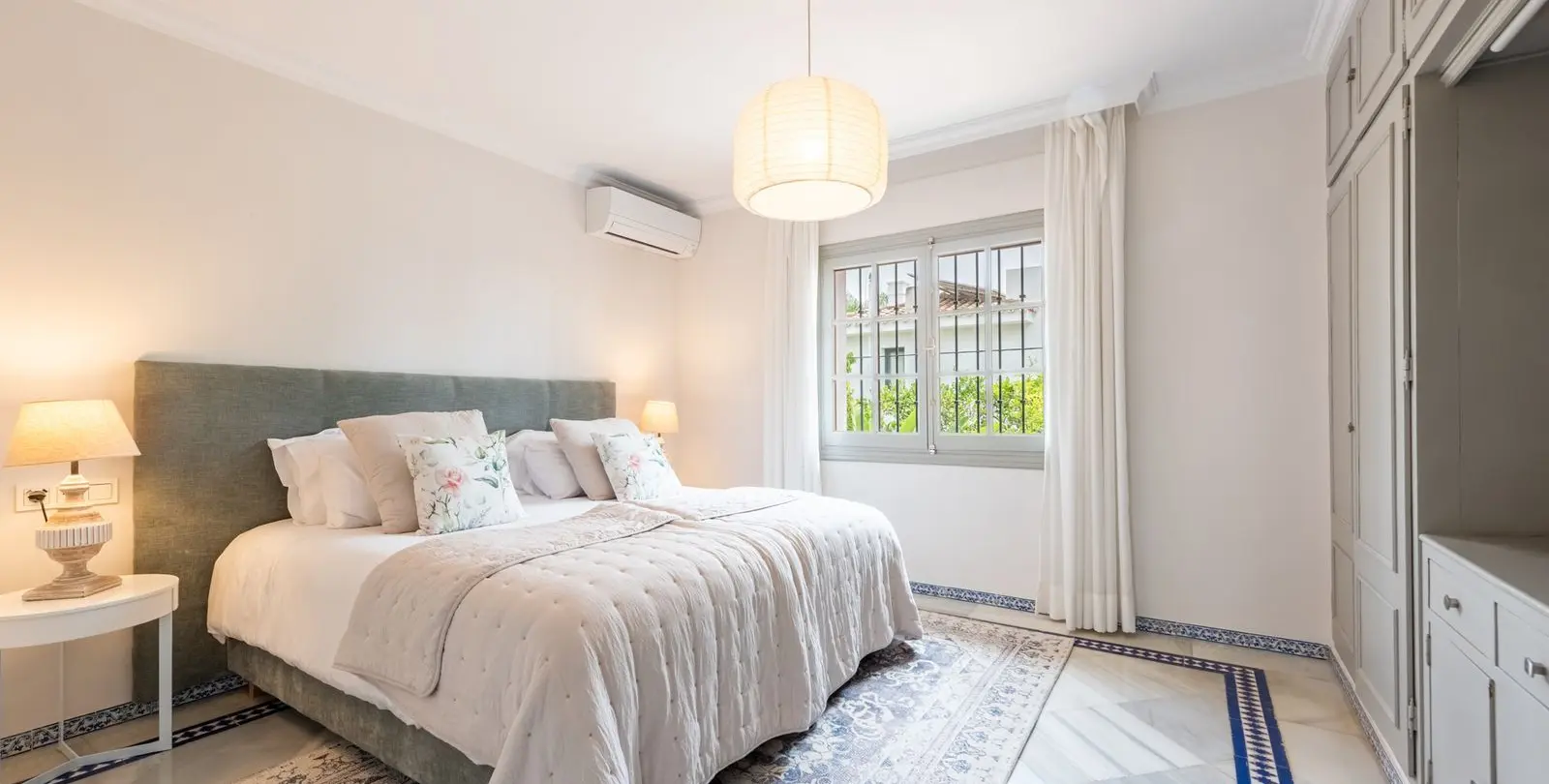 Продажа  отдельно стоящей виллы в San Pedro de Alcántara 36