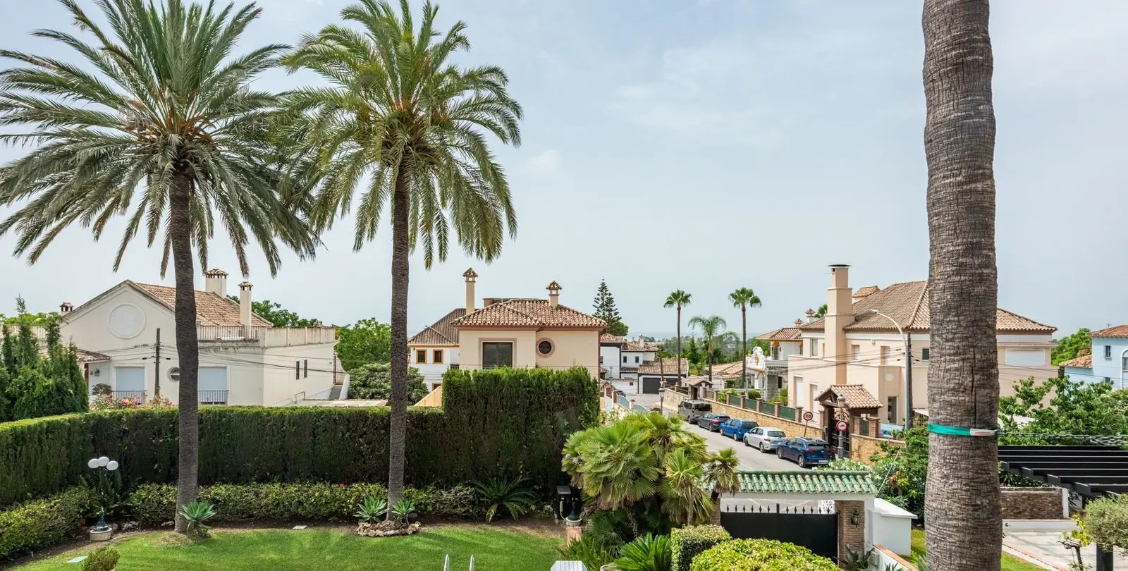 Продажа  отдельно стоящей виллы в San Pedro de Alcántara 39