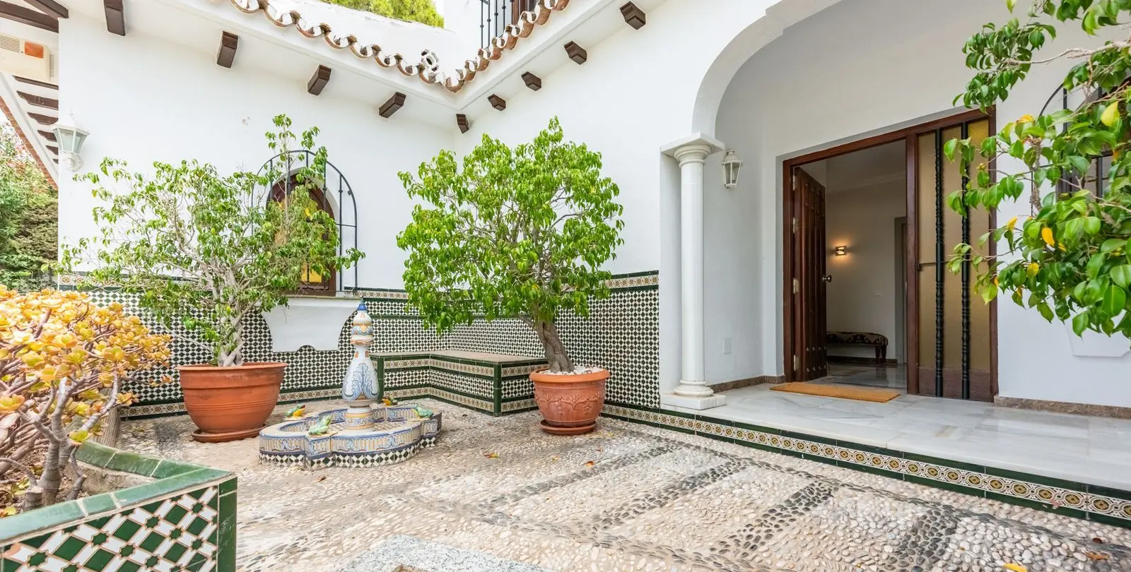 Продажа  отдельно стоящей виллы в San Pedro de Alcántara 41