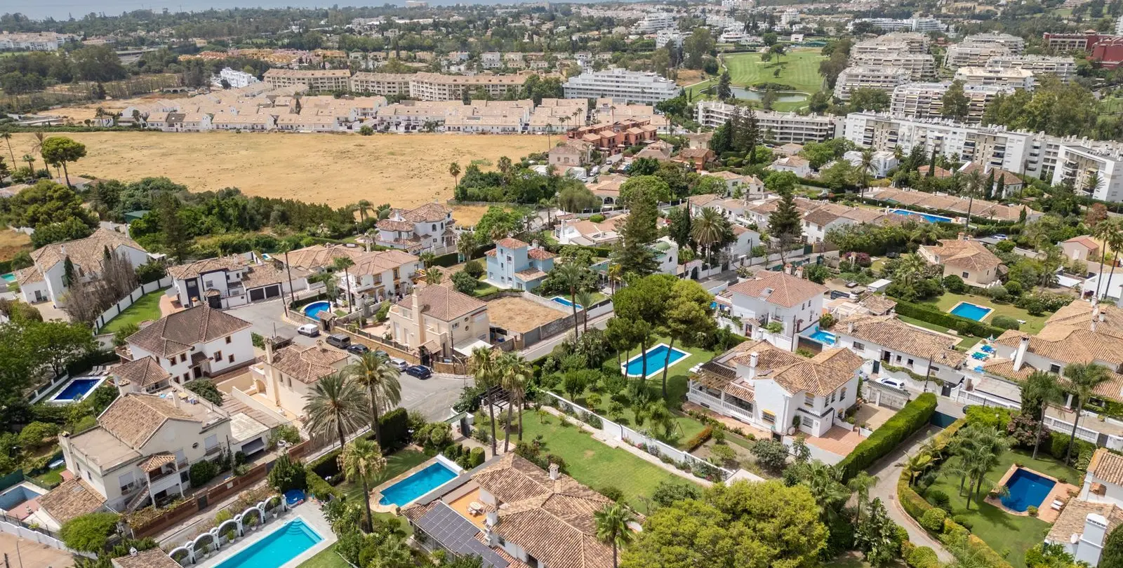 Продажа  отдельно стоящей виллы в San Pedro de Alcántara 43