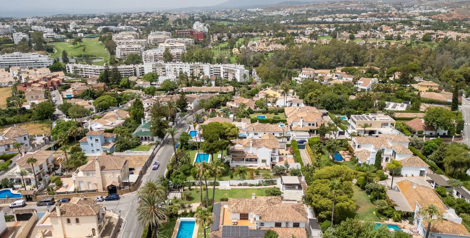 Продажа  отдельно стоящей виллы в San Pedro de Alcántara 45