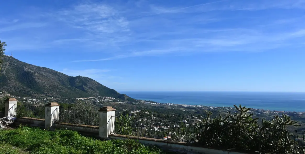 Venta de parcela residencial en Mijas 3