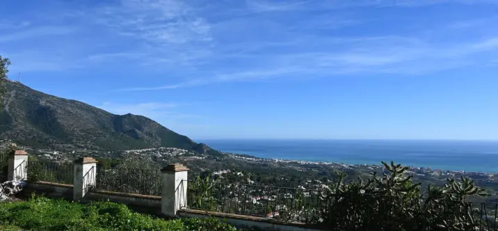 Venta de parcela residencial en Mijas 2