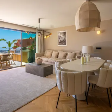 Venta de ático dúplex en Benahavís