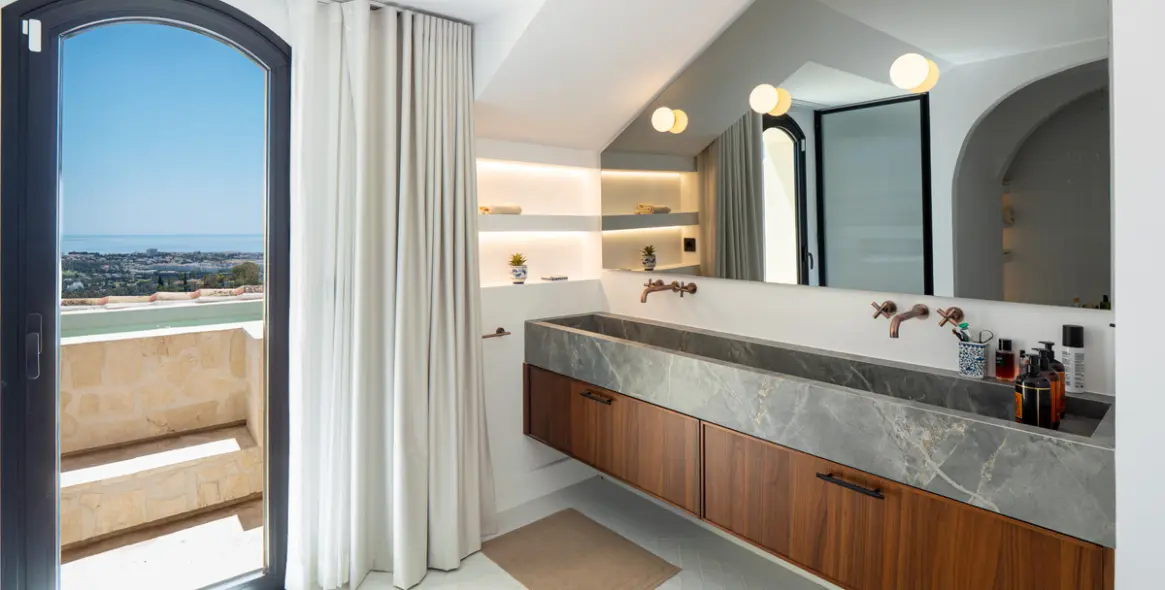 Venta de ático dúplex en Benahavís 6