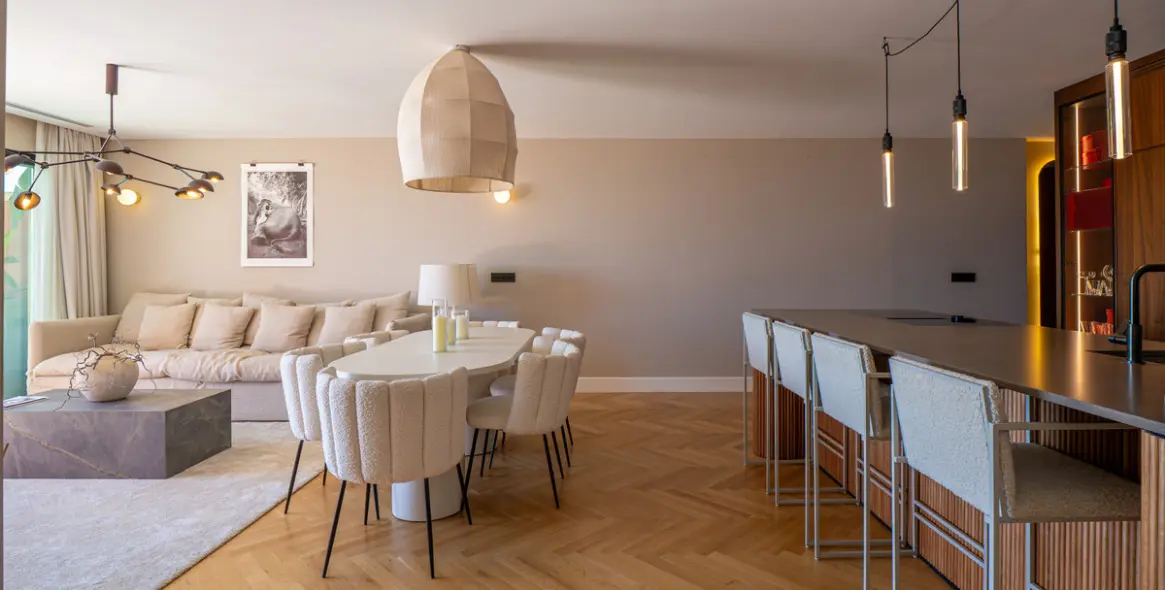 Venta de ático dúplex en Benahavís 12