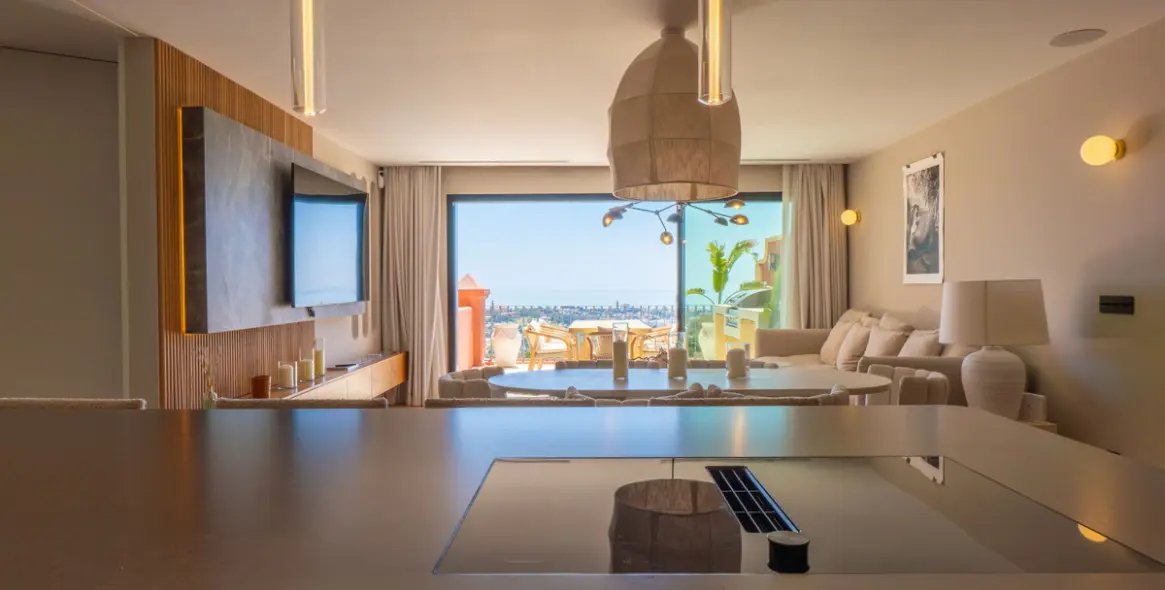 Venta de ático dúplex en Benahavís 14