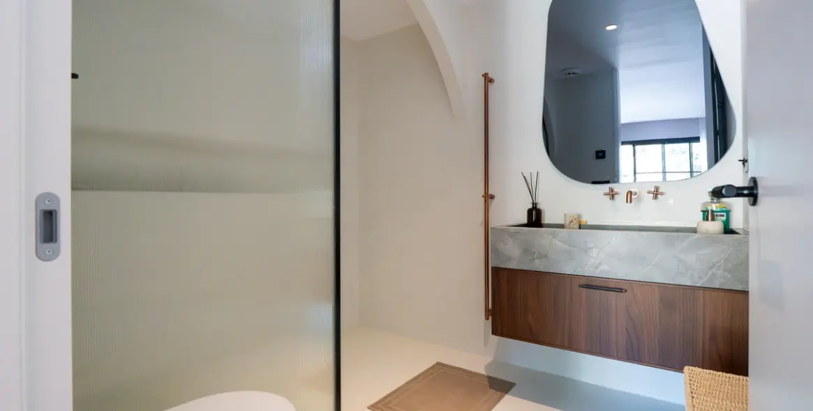 Venta de ático dúplex en Benahavís 15