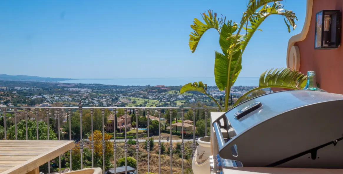 Venta de ático dúplex en Benahavís 19