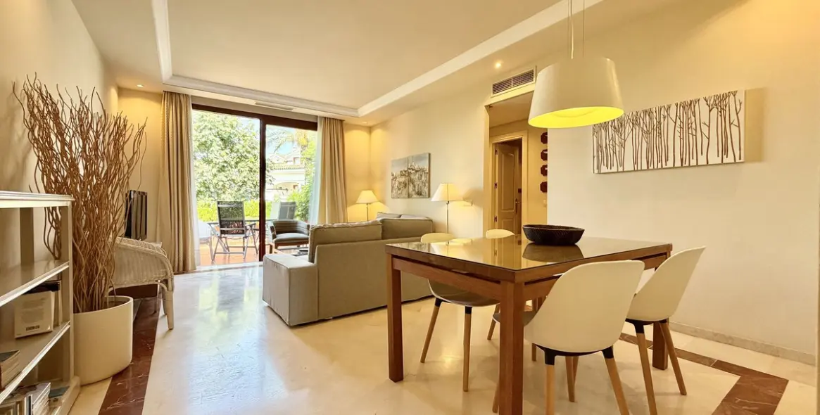 Долгосрочная аренда двухуровневого пентхауса в Elviria 10