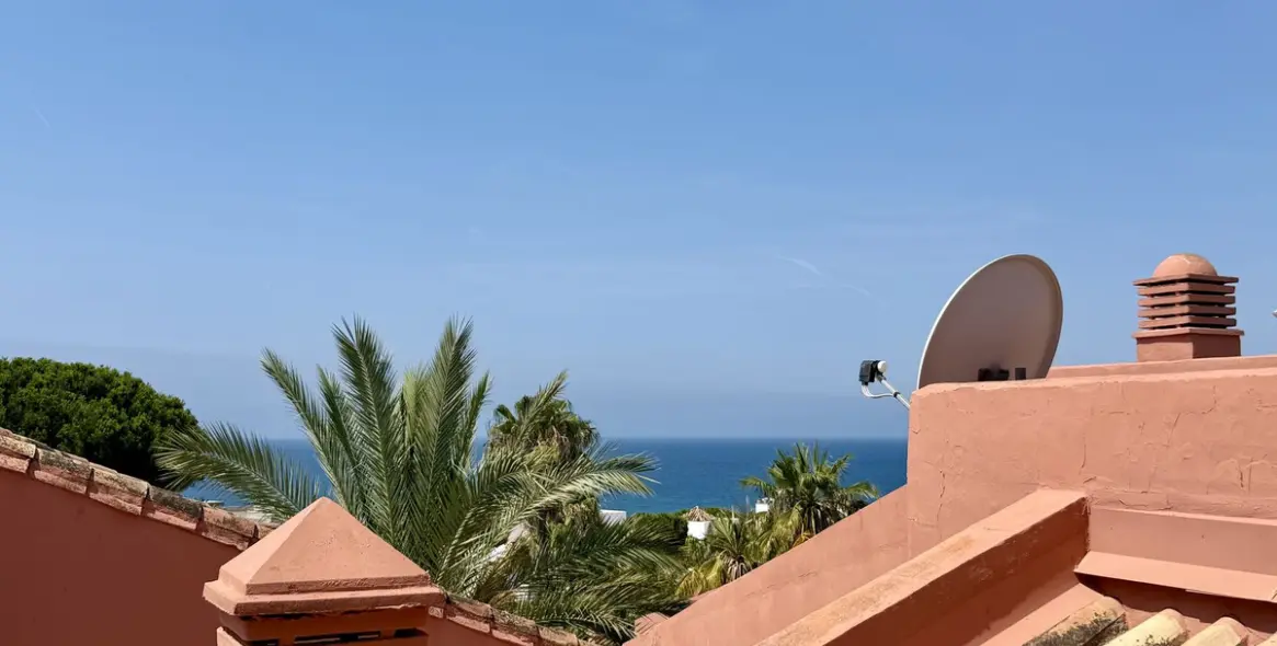 Долгосрочная аренда двухуровневого пентхауса в Elviria 14