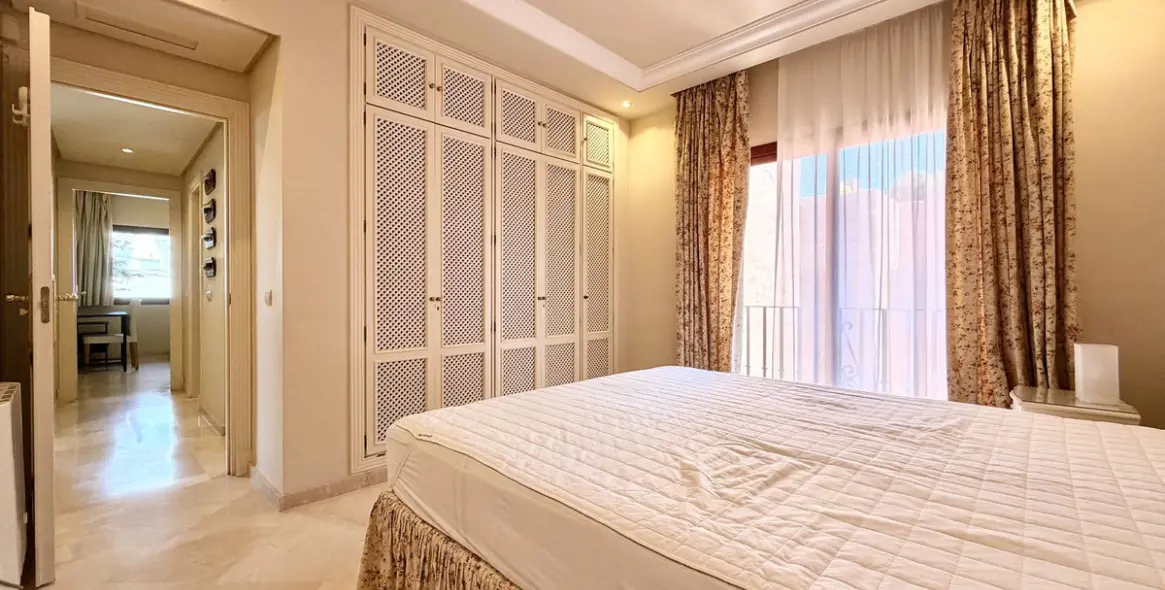 Долгосрочная аренда двухуровневого пентхауса в Elviria 20