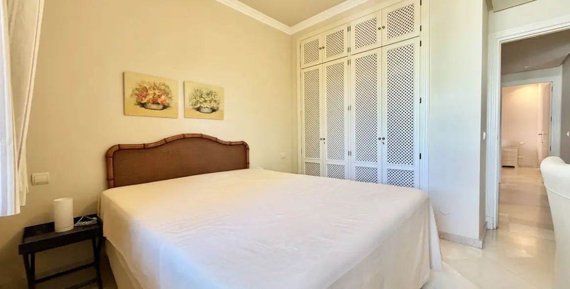 Долгосрочная аренда двухуровневого пентхауса в Elviria 24