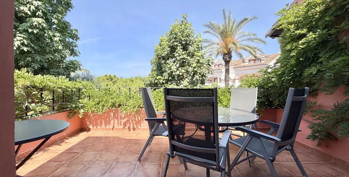 Долгосрочная аренда двухуровневого пентхауса в Elviria 35