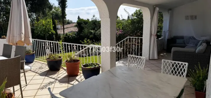 Long-term rent of detached villa in Guadalmina Alta 0