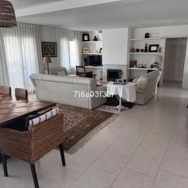 Long-term rent of detached villa in Guadalmina Alta