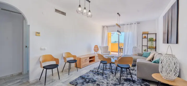 Alquiler a largo plazo de ático dúplex en Elviria 4