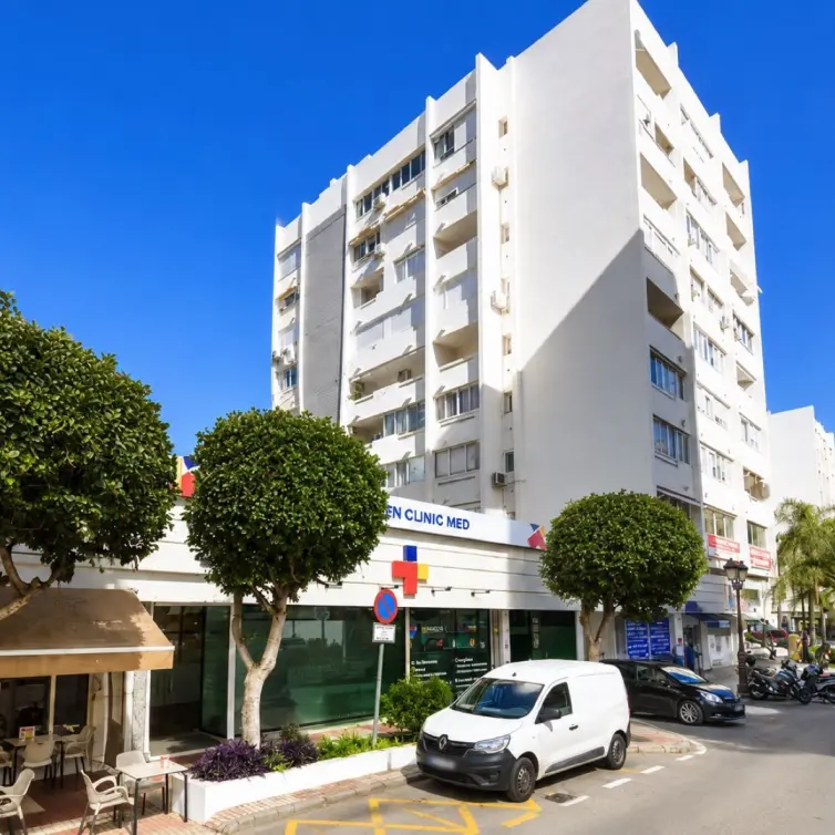 Sale of middle floor apartment in Marbella