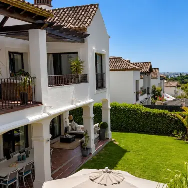 Продажа  отдельно стоящей виллы в Estepona