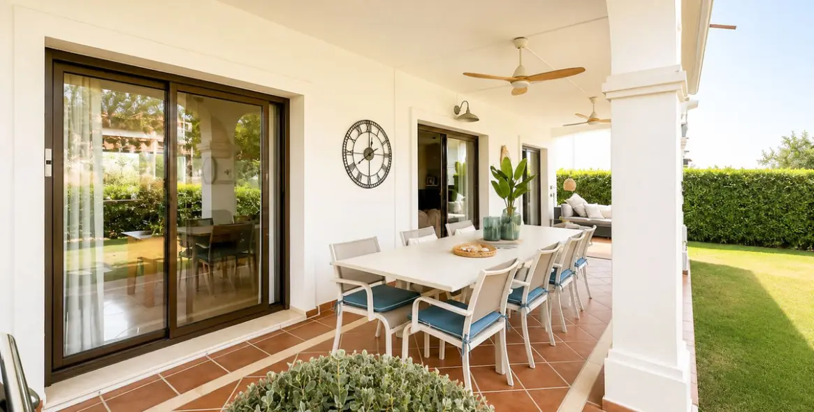 Sale of detached villa in Estepona 6