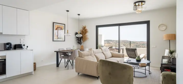 Продажа двухуровневых апартаментов в La Cala de Mijas 2