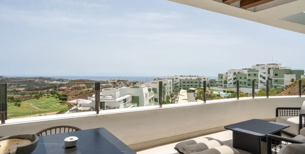Продажа двухуровневых апартаментов в La Cala de Mijas 10