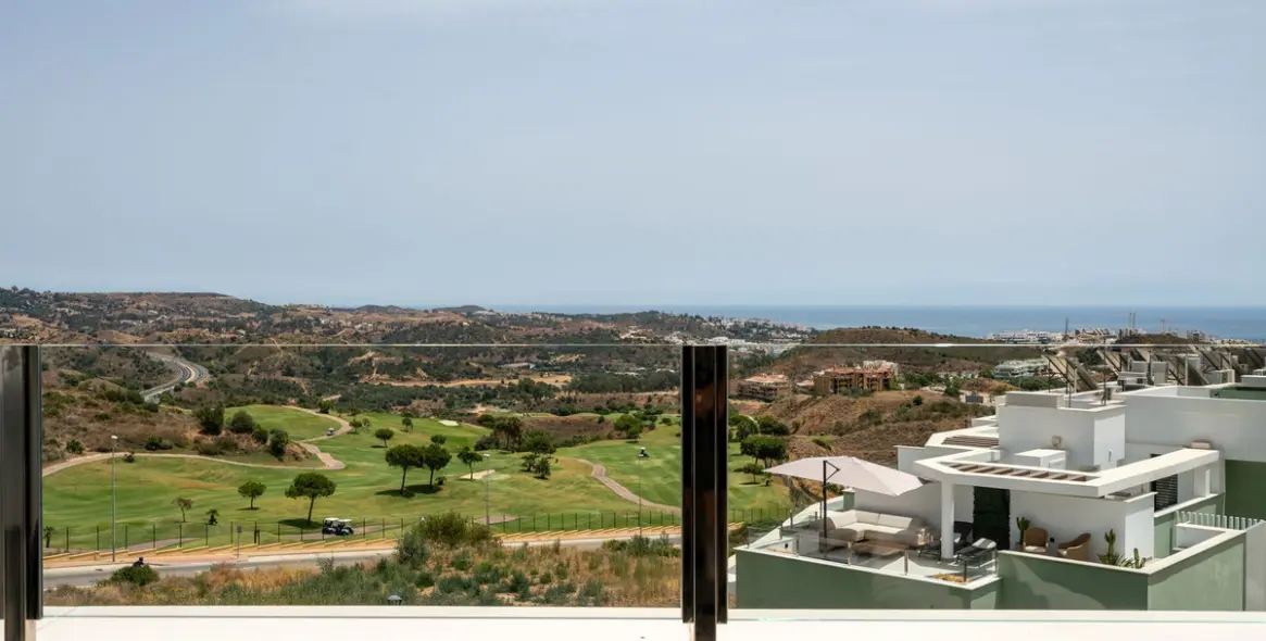 Продажа двухуровневых апартаментов в La Cala de Mijas 14