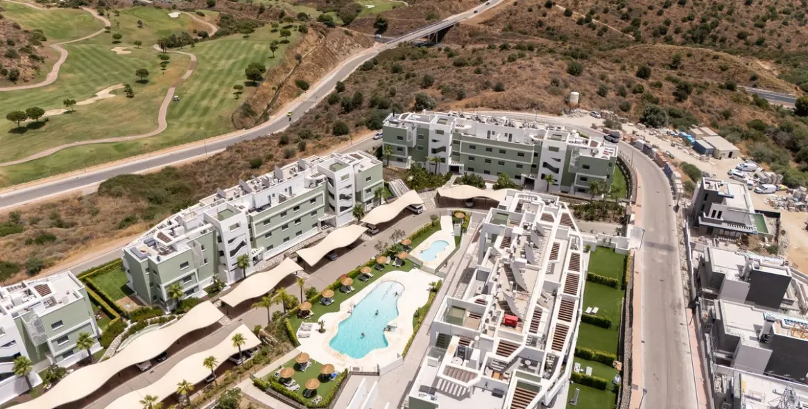 Продажа двухуровневых апартаментов в La Cala de Mijas 22