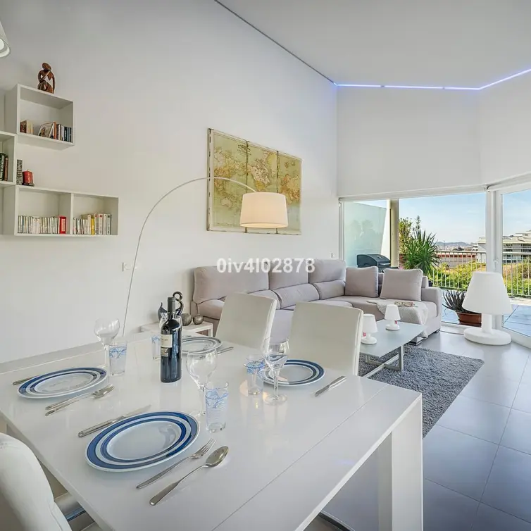 Sale of penthouse in Higueron