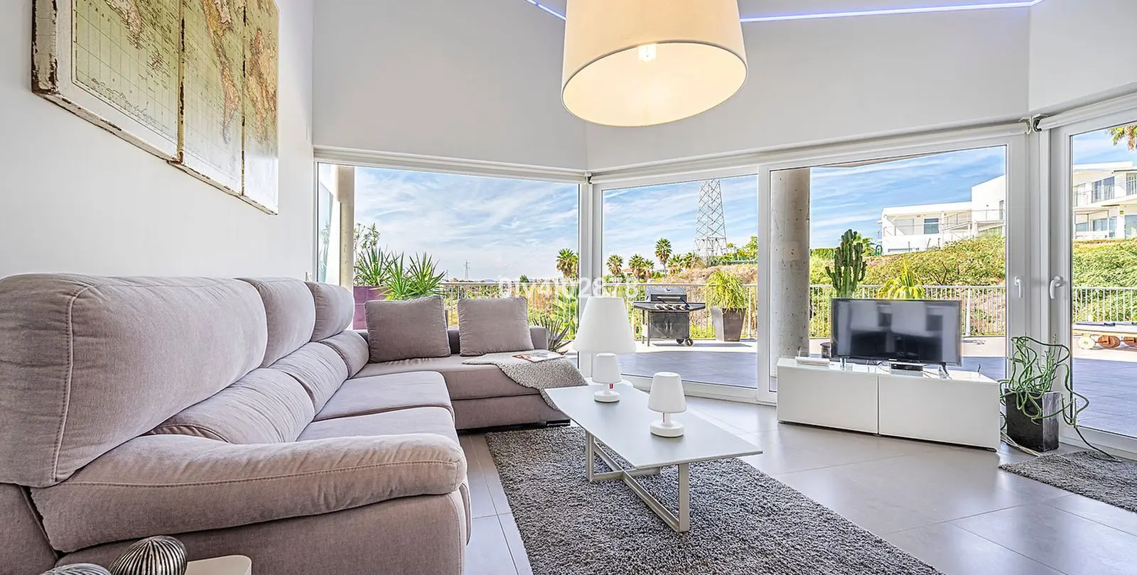 Sale of penthouse in Higueron 6