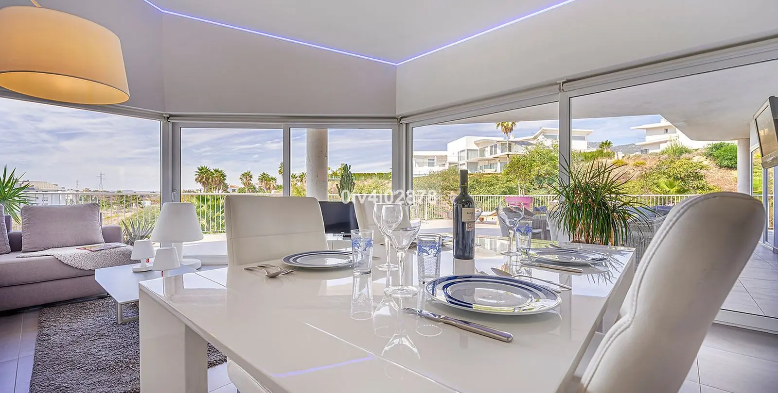 Sale of penthouse in Higueron 8