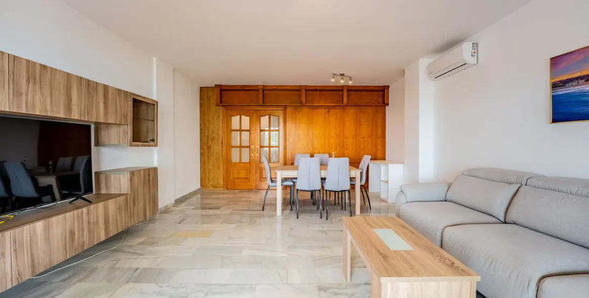 Alquiler a largo plazo de apartamento en planta media en Estepona 10