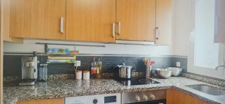 Sale of middle floor apartment in Arroyo de la Miel 2