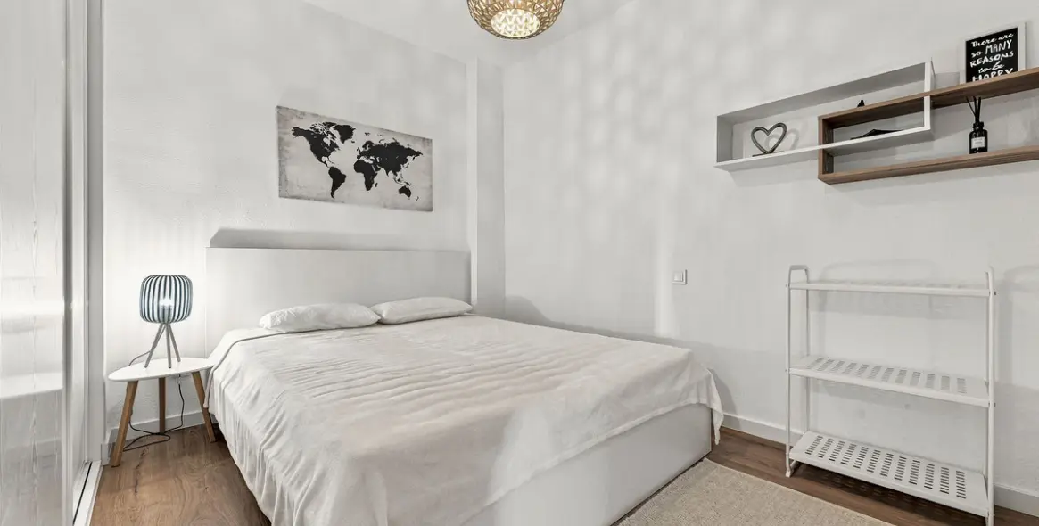 Sale of middle floor apartment in Reserva de Marbella 11