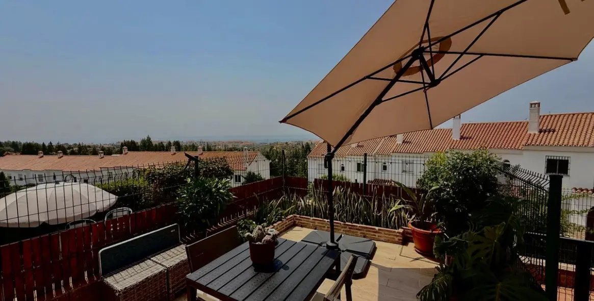Sale of townhouse in Cerros del Aguila 1