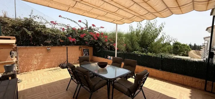 Sale of townhouse in Cerros del Aguila 1